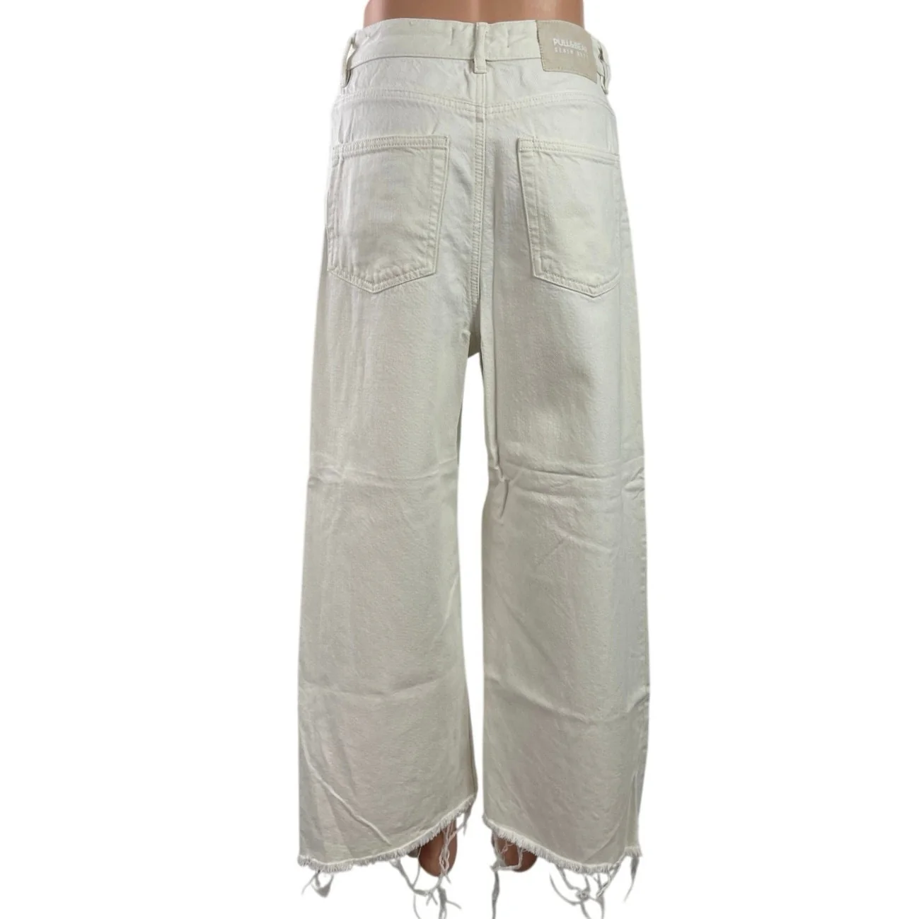 Pull & Bear Women's White High Rise Raw Hem Wide Leg Baggy Denim Jeans Size 4 - Image 3