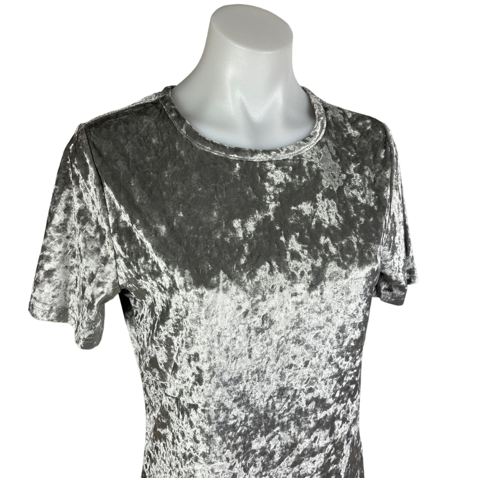 R. Vivimos Women's Silver Metallic Velvet Crew Neck Short Sleeve Shift Dress S - Image 4