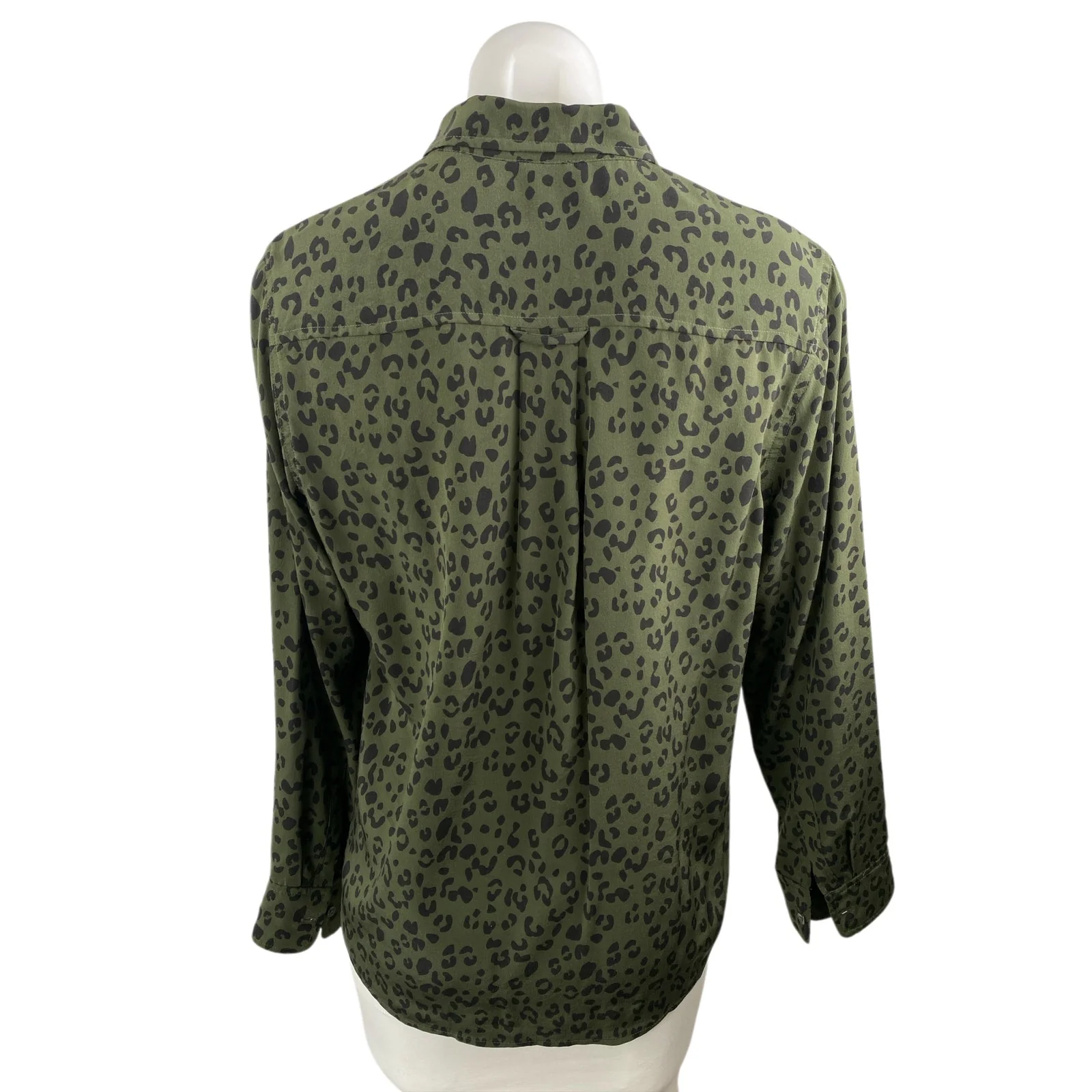 Rails Kate 100% Silk Green Cheetah Collared Long Sleeve Button Down Shirt Top S - Image 2