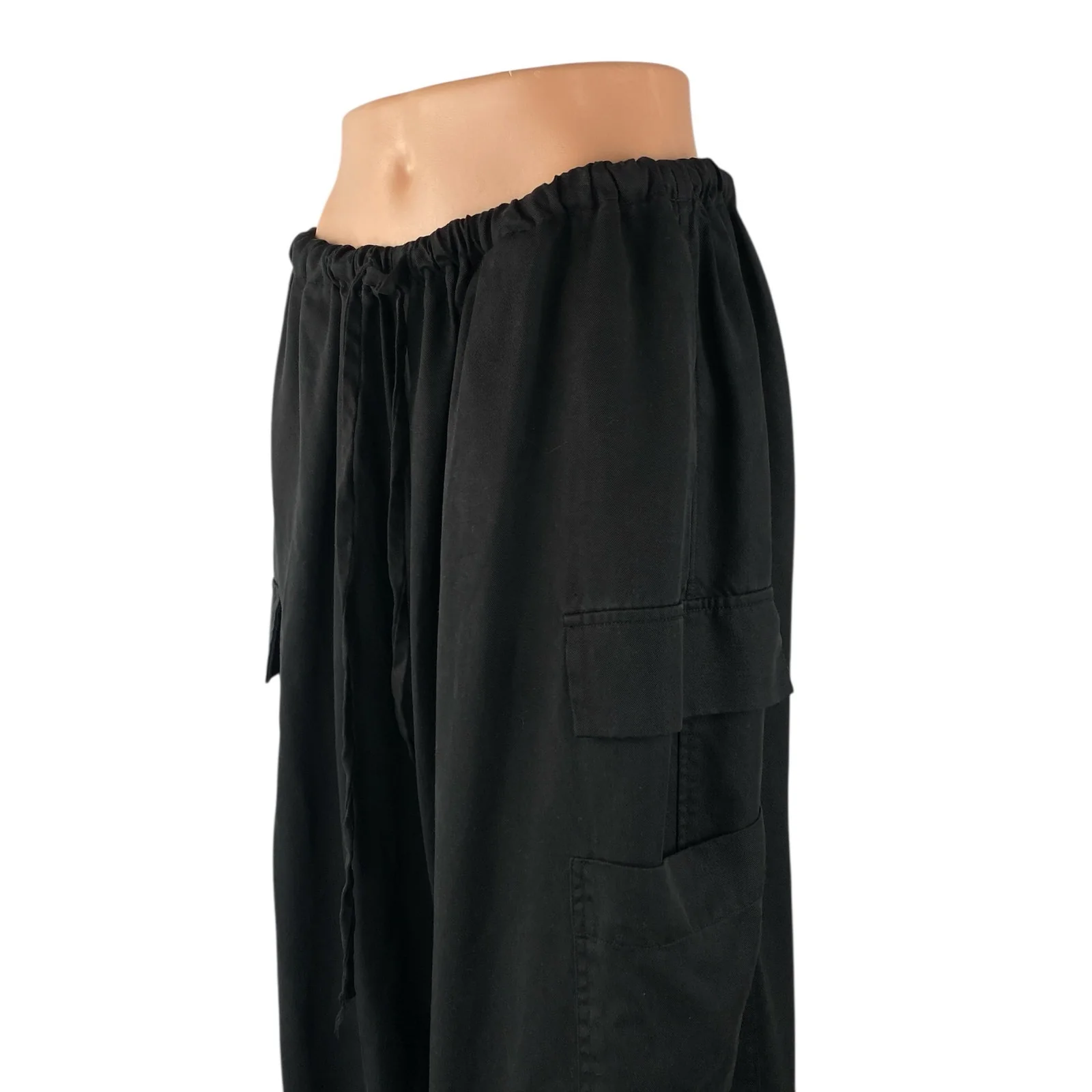 Reformation Women's Black Loose Parachute Baggy Trousers Utility Cargo Pants M - Image 2