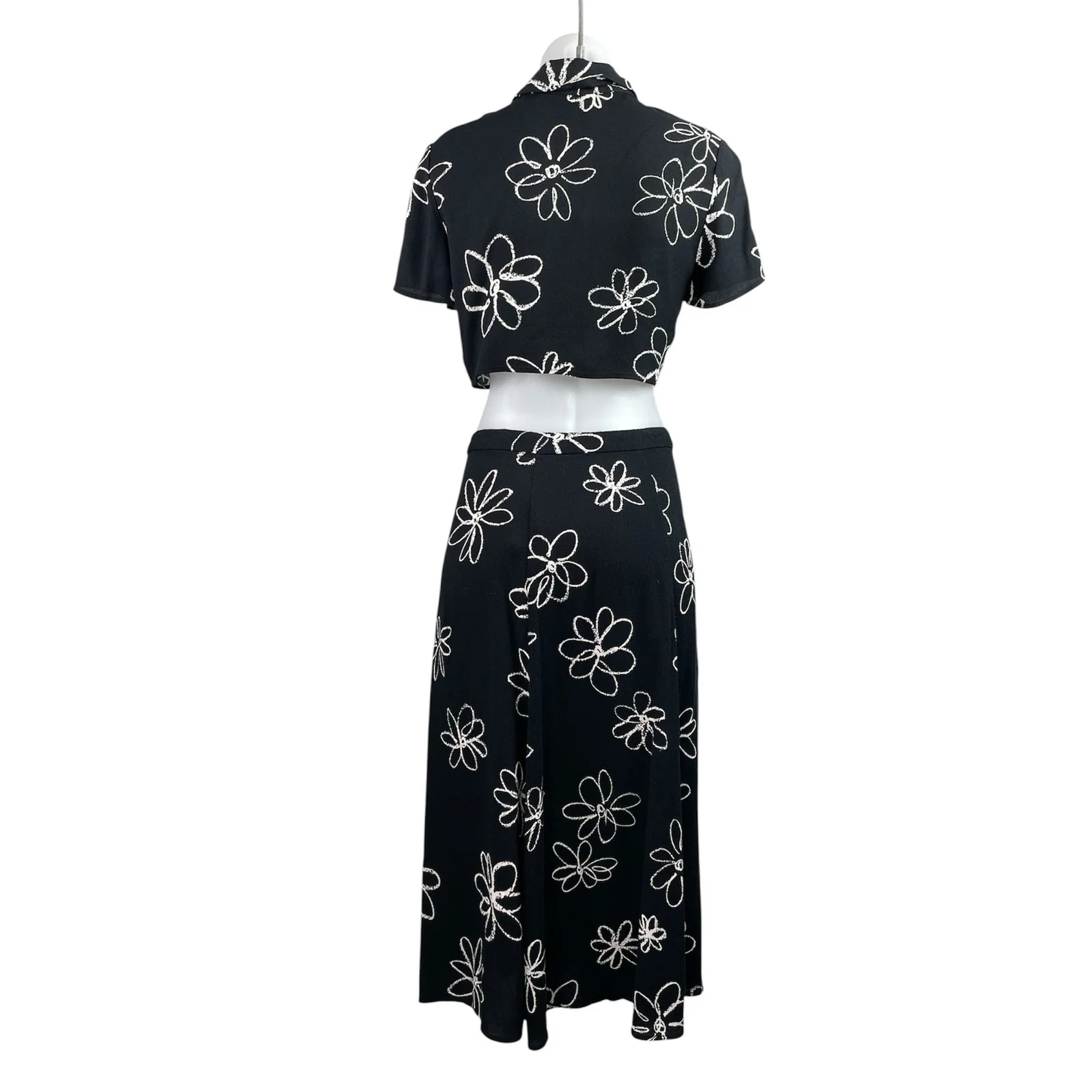 Reformation Women's Black White Floral Embroidered Crop Top & Midi Skirt Sets 4 - Image 3
