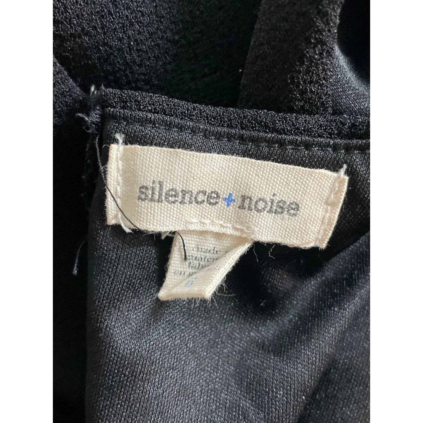 Silence + Noise Black Sleeveless Lace Up V Neck A Line Romper Shorts Size 6 - Image 5