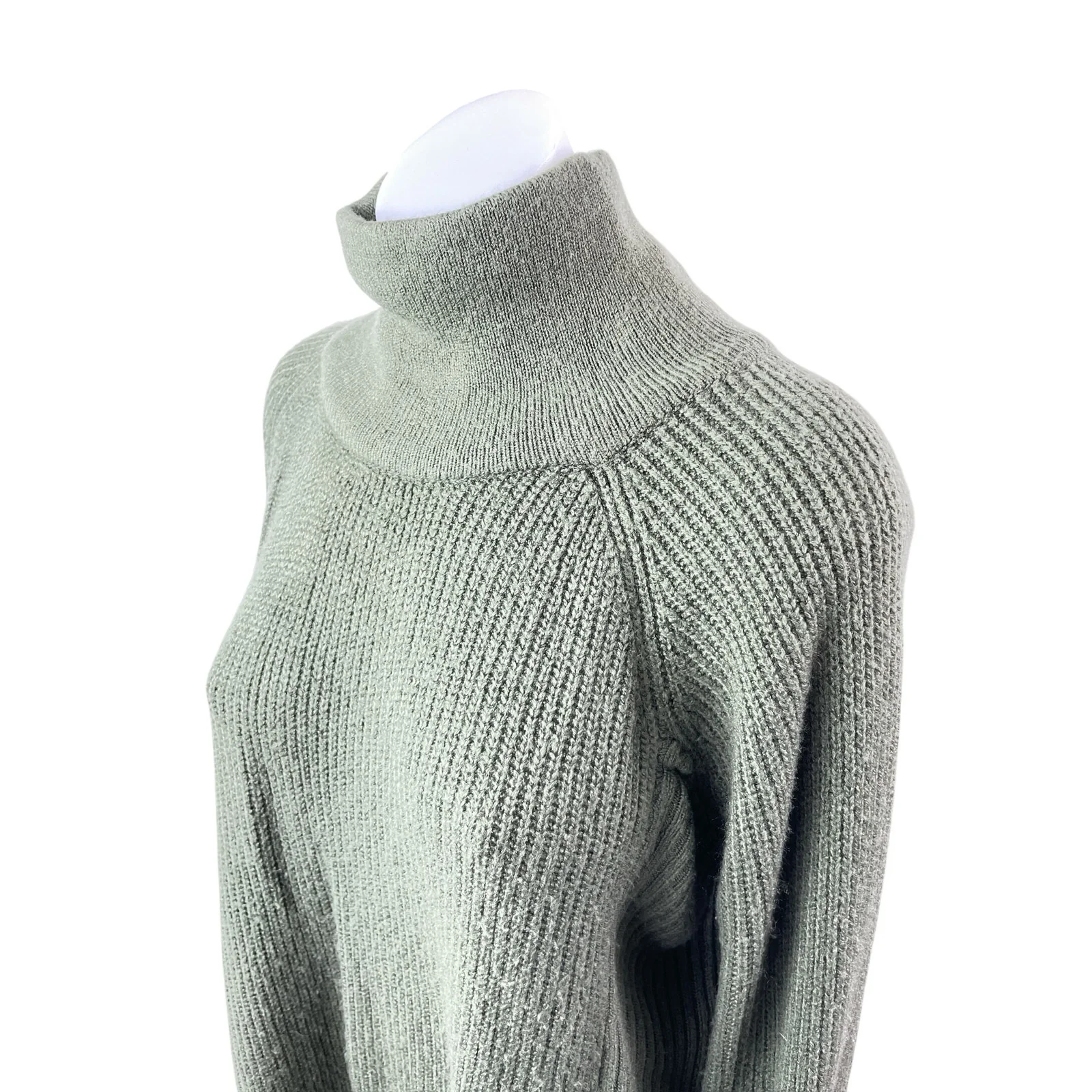 Six/Fifty Women's Green Ribbed Knit Long Sleeve Turtleneck Sweater Top Size M - Image 2