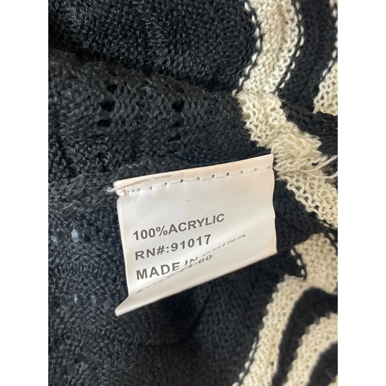 Solitaire Black Crochet Knit Short Flutter Sleeve Crop Sweater Blouse Top Size M - Image 6