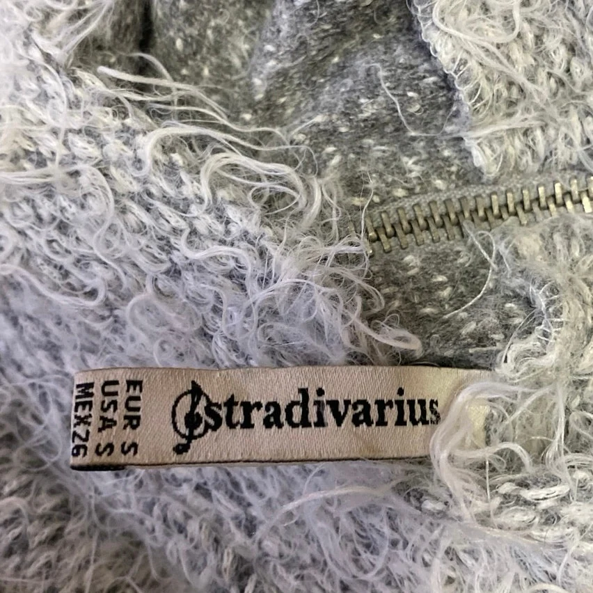 Stradivarius Gray Dolman Half Sleeve Fuzzy Eyelash Knit Zip Sweater Top Size S - Image 4