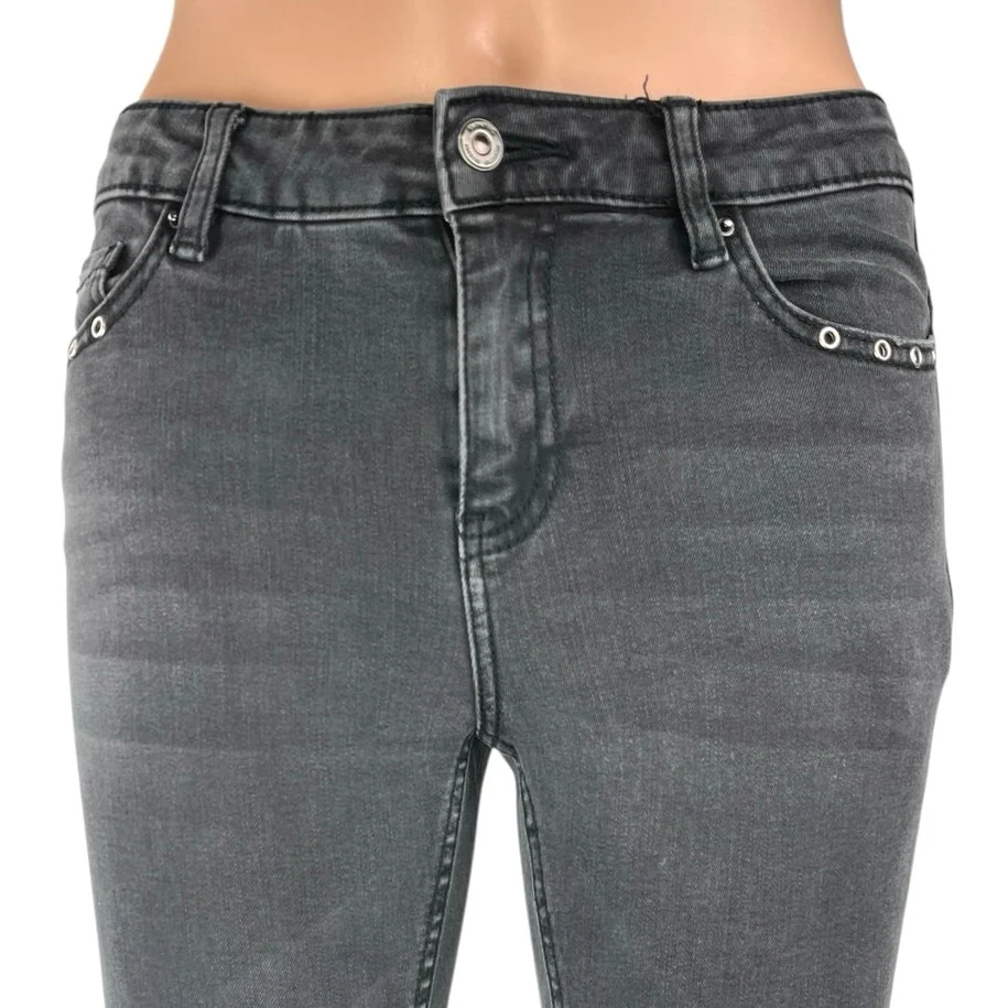 Stradivarius Women's Black Distressed Mid Rise Raw Hem Skinny Denim Jeans Sz 2 - Image 4