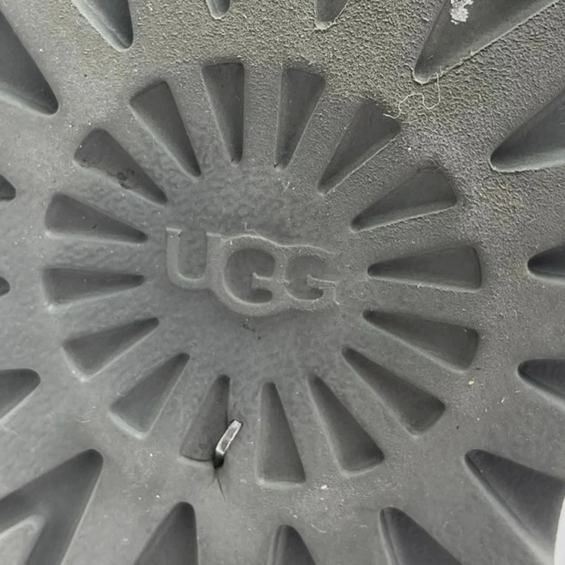 UGG Classic Women's Black Suede Shearling Round Toe Slip On Fashion Snow Boots 7 - Image 6