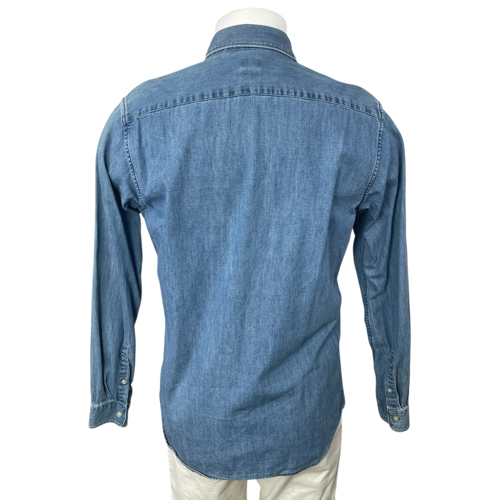 Uniqlo Men's Blue Slim Fit Long Sleeve Button Down Pocket Denim Shirt Top Size M - Image 2