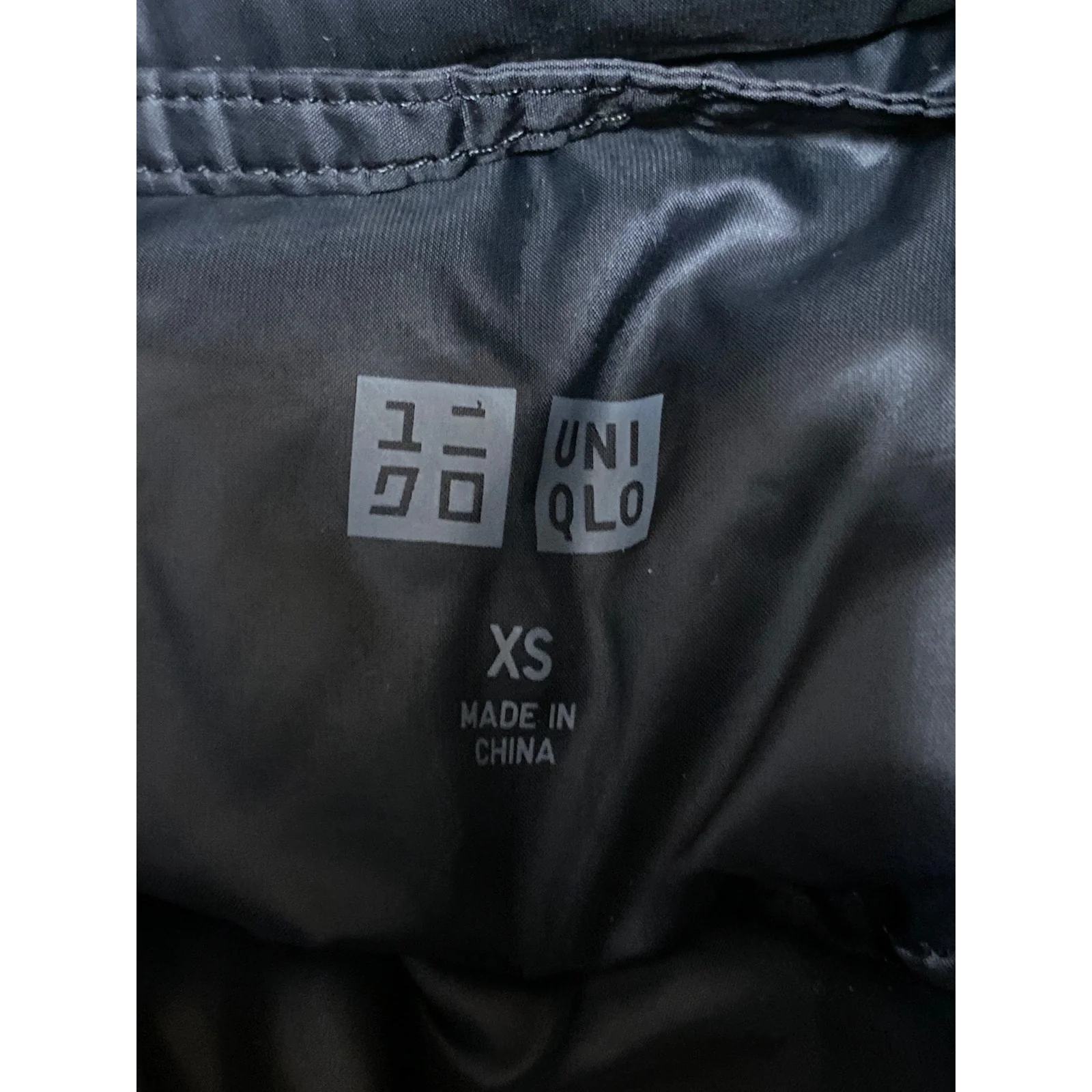 Uniqlo Ultra Light Down Black Quilted Warmer Gilet Sweater Vest Coat Jacket XS - Image 5