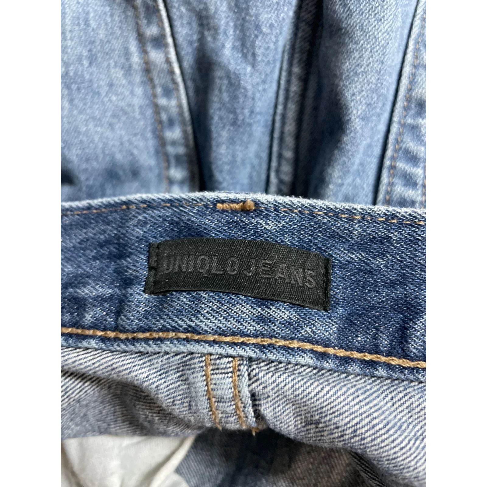 Uniqlo Women's Blue High Rise Bermuda Mom Boyfriend Denim Jean Shorts Size 29 - Image 5