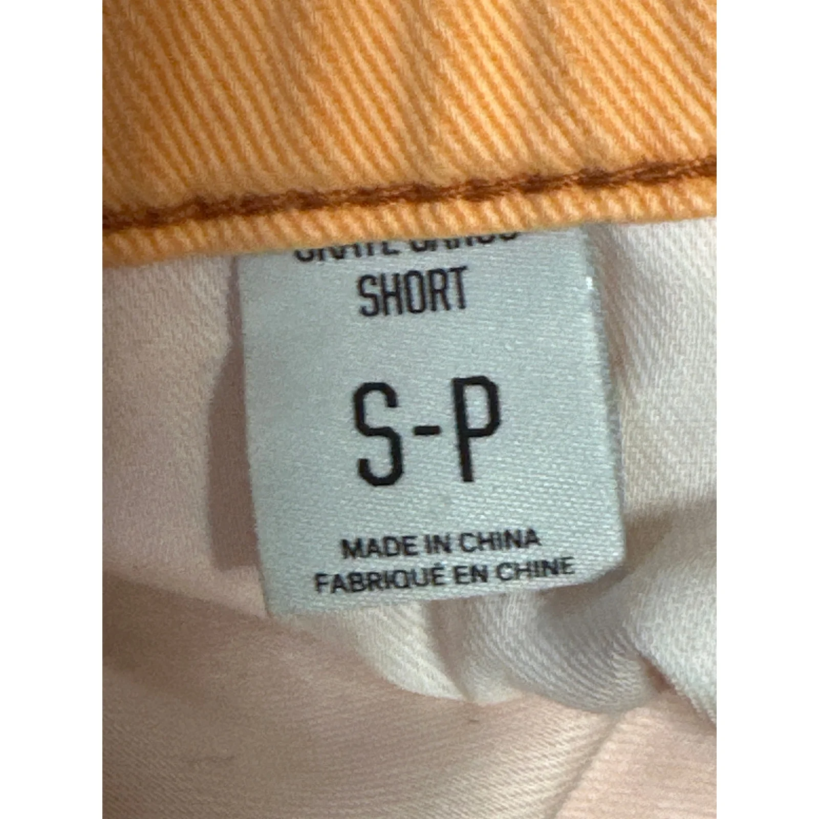 Urban Outfitters BDG Women's Orange Frayed Raw Hem Straight Leg Cargo Shorts S - Image 6