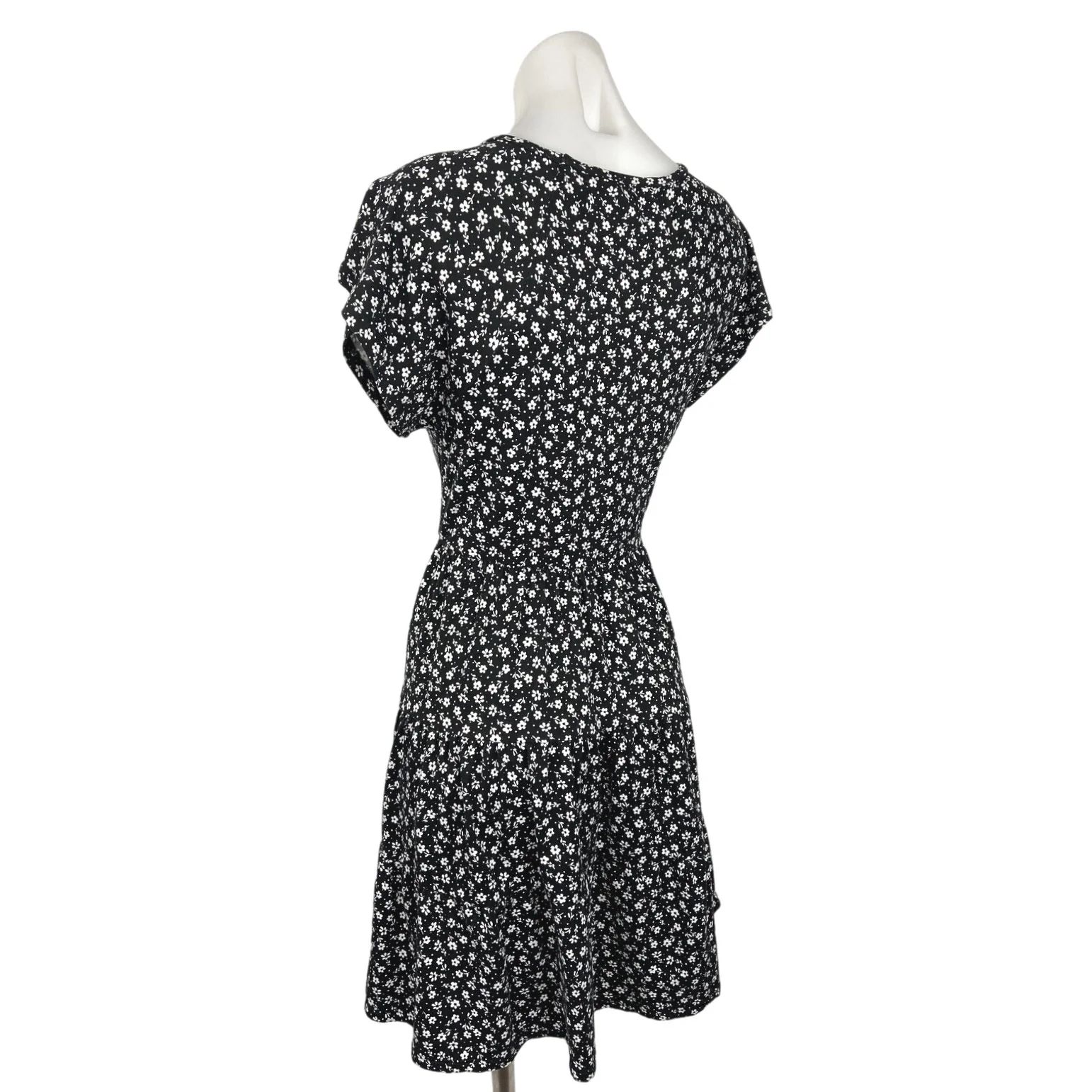 Urban Outfitters Black White Floral Flutter Sleeve Deep V Tiered Mini Dress Sz S - Image 2