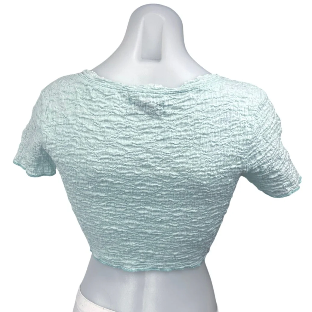 Urban Outfitters Blue Short Sleeve Textured Crinkled Button Down Crop Top Size S - Image 2