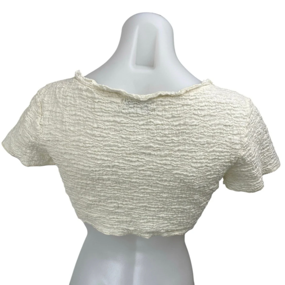 Urban Outfitters Cream Crinkle Textured Short Sleeve Button Down Crop Top Size M - Image 2