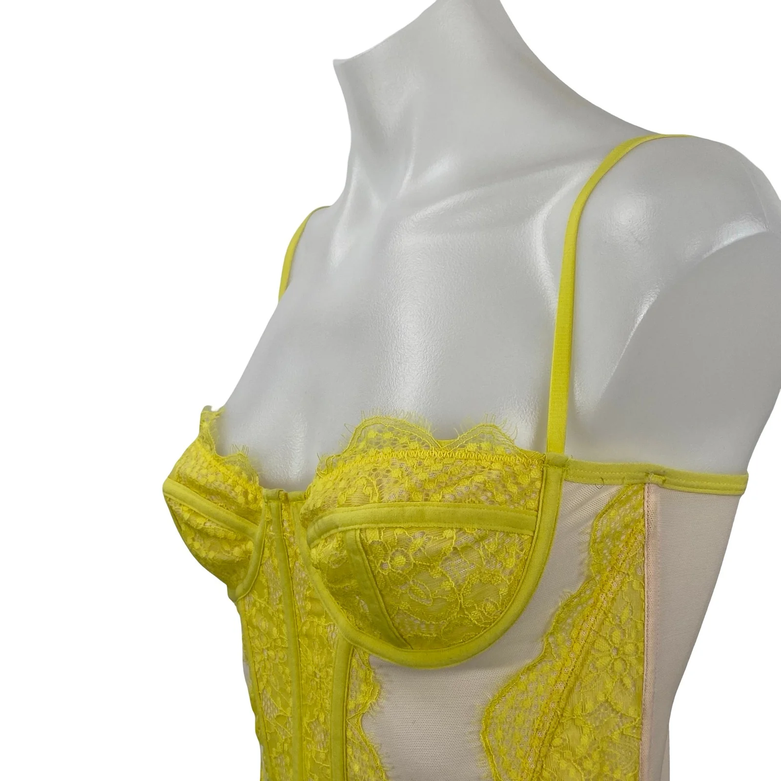 Urban Outfitters Modern Love Yellow Corset Bustier Floral Lace Cami Crop Top M - Image 3