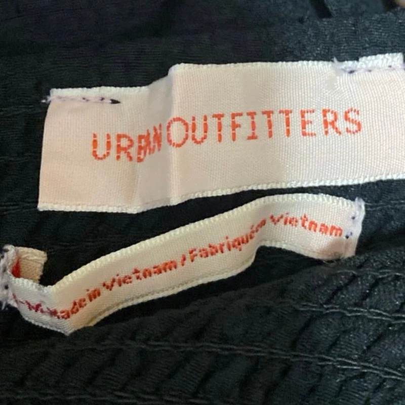 Urban Outfitters Sierra Black Keyhole Babydoll Ruffle Peplum Crop Blouse Top M - Image 3