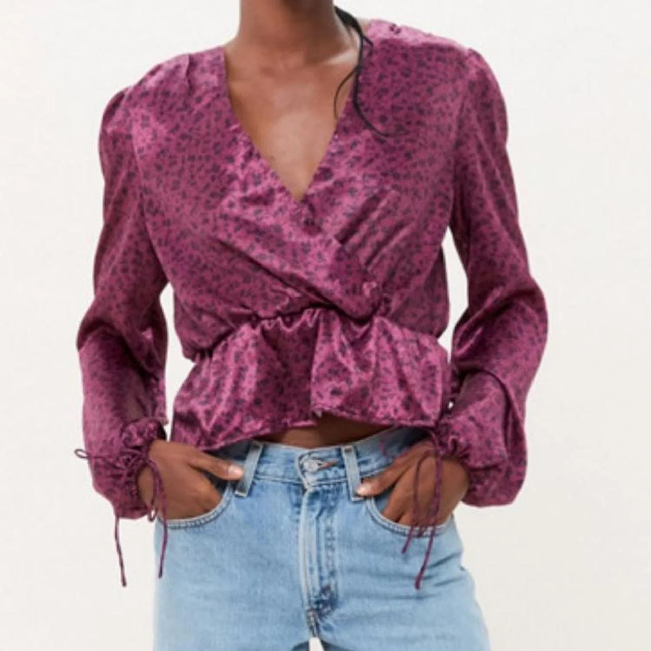 Urban Outfitters Women Purple Silk Satin Floral Long Sleeve Peplum Blouse Top XS - Image 3