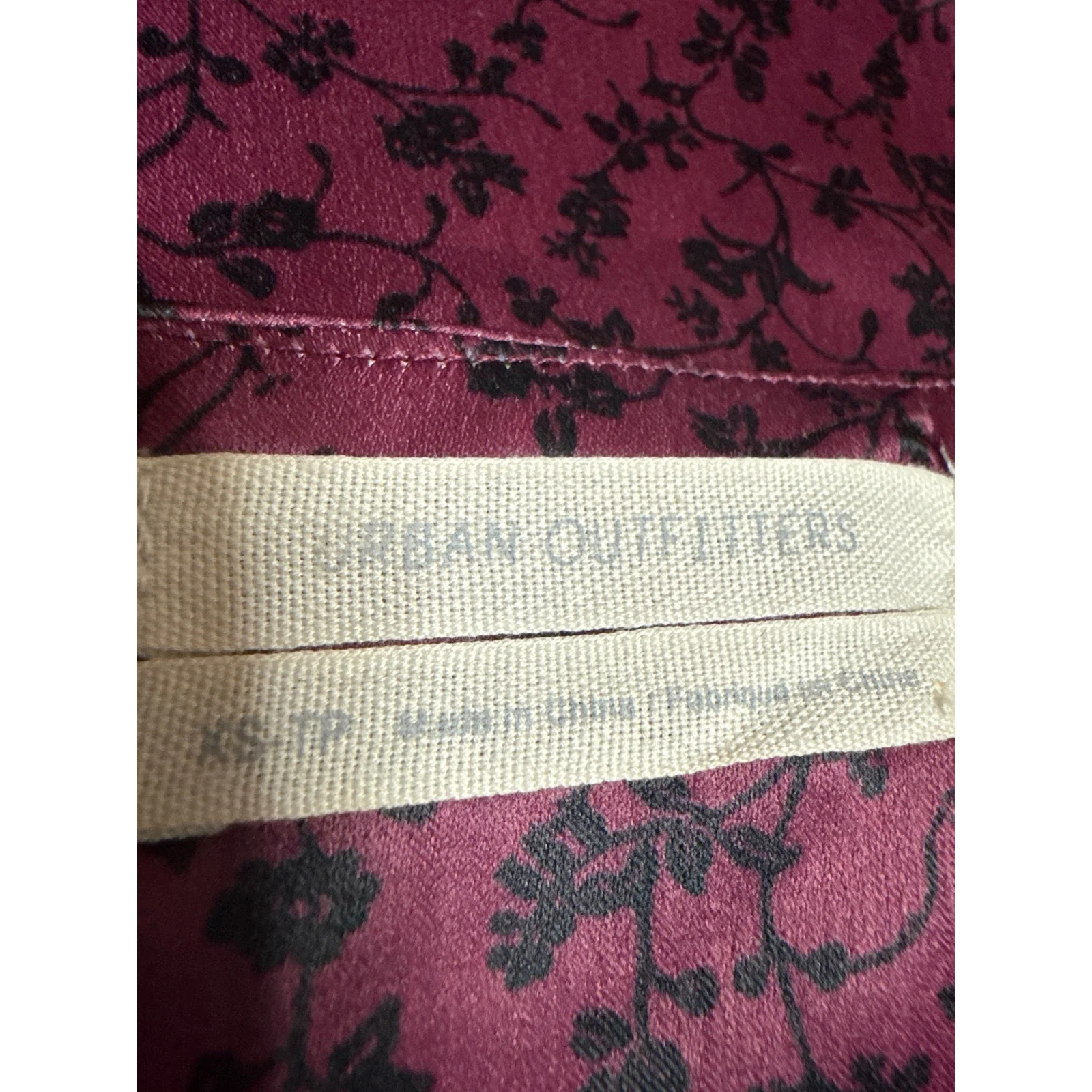 Urban Outfitters Women Purple Silk Satin Floral Long Sleeve Peplum Blouse Top XS - Image 4
