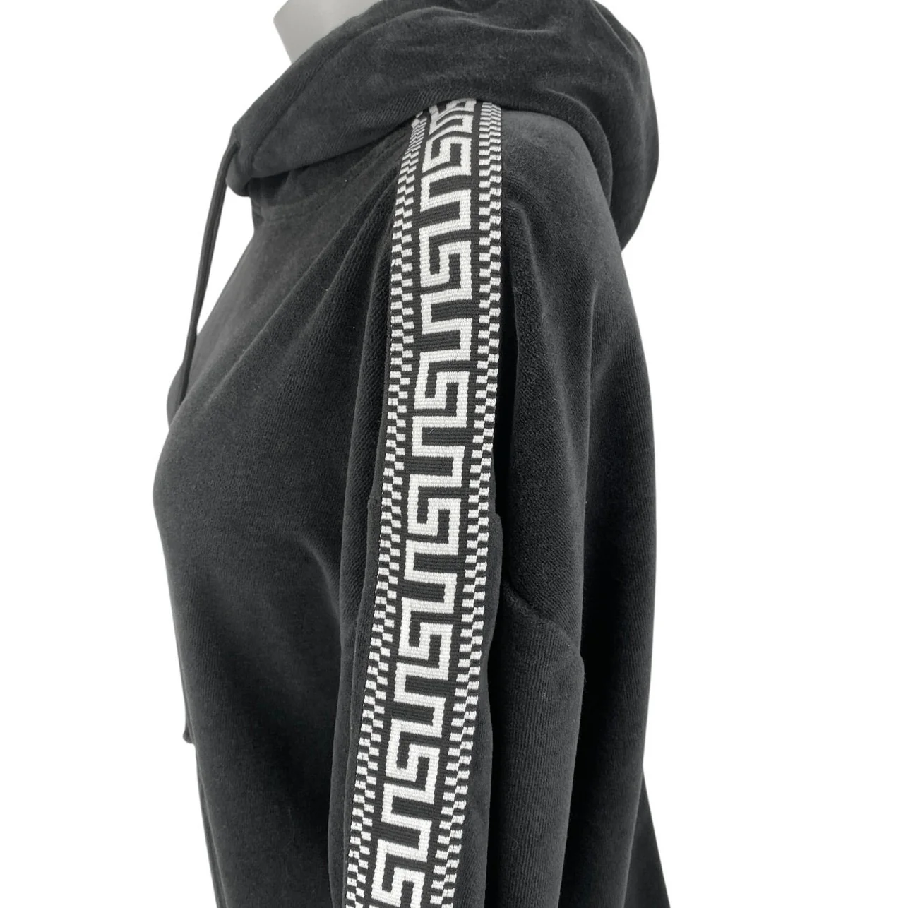 Urban Outfitters Women's Black Velvet Velour Hoodie Hooded Sweatshirt Top Size S - Image 3