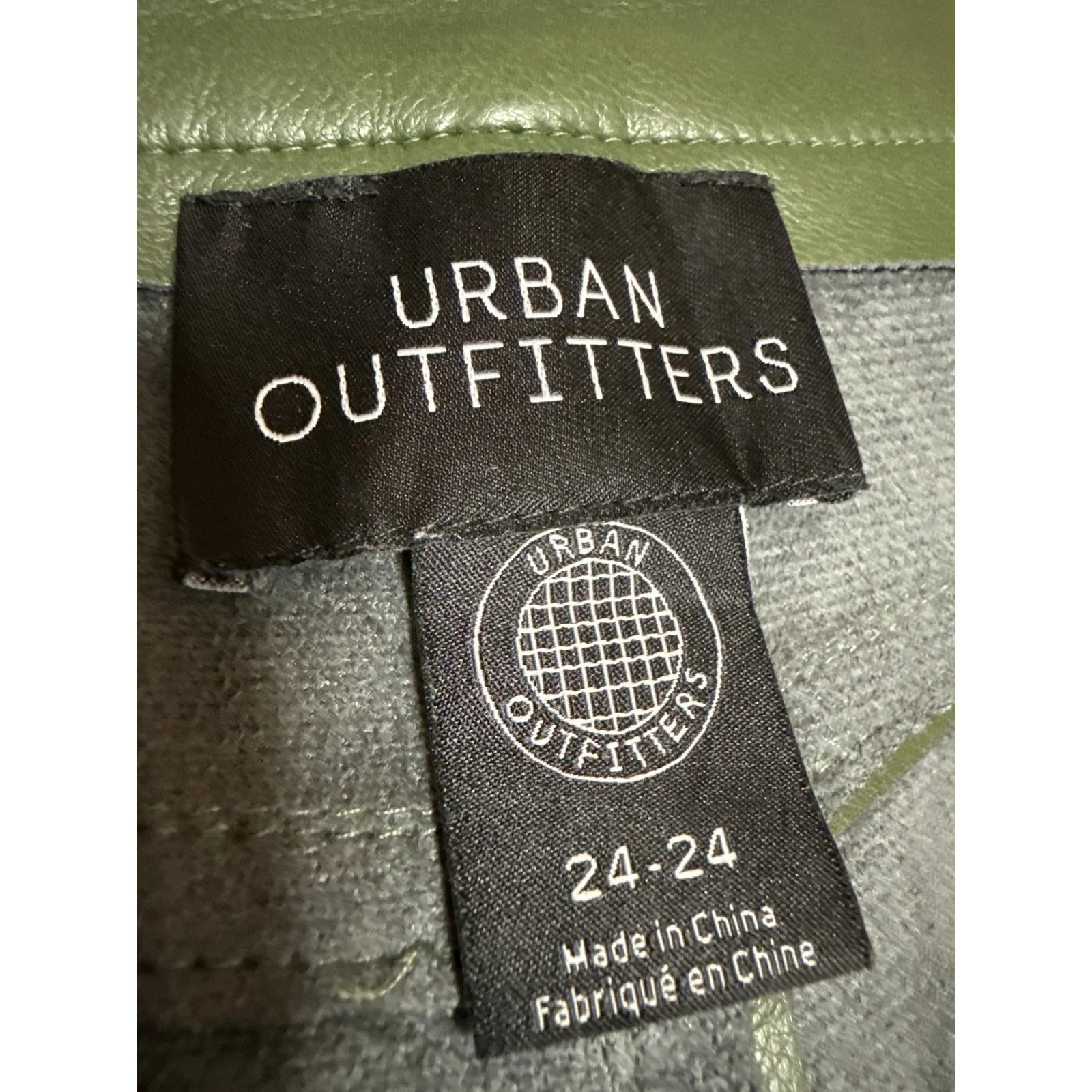 Urban Outfitters Women's Green Faux Leather Vegan Wide Leg Trousers Pants 24 - Image 4