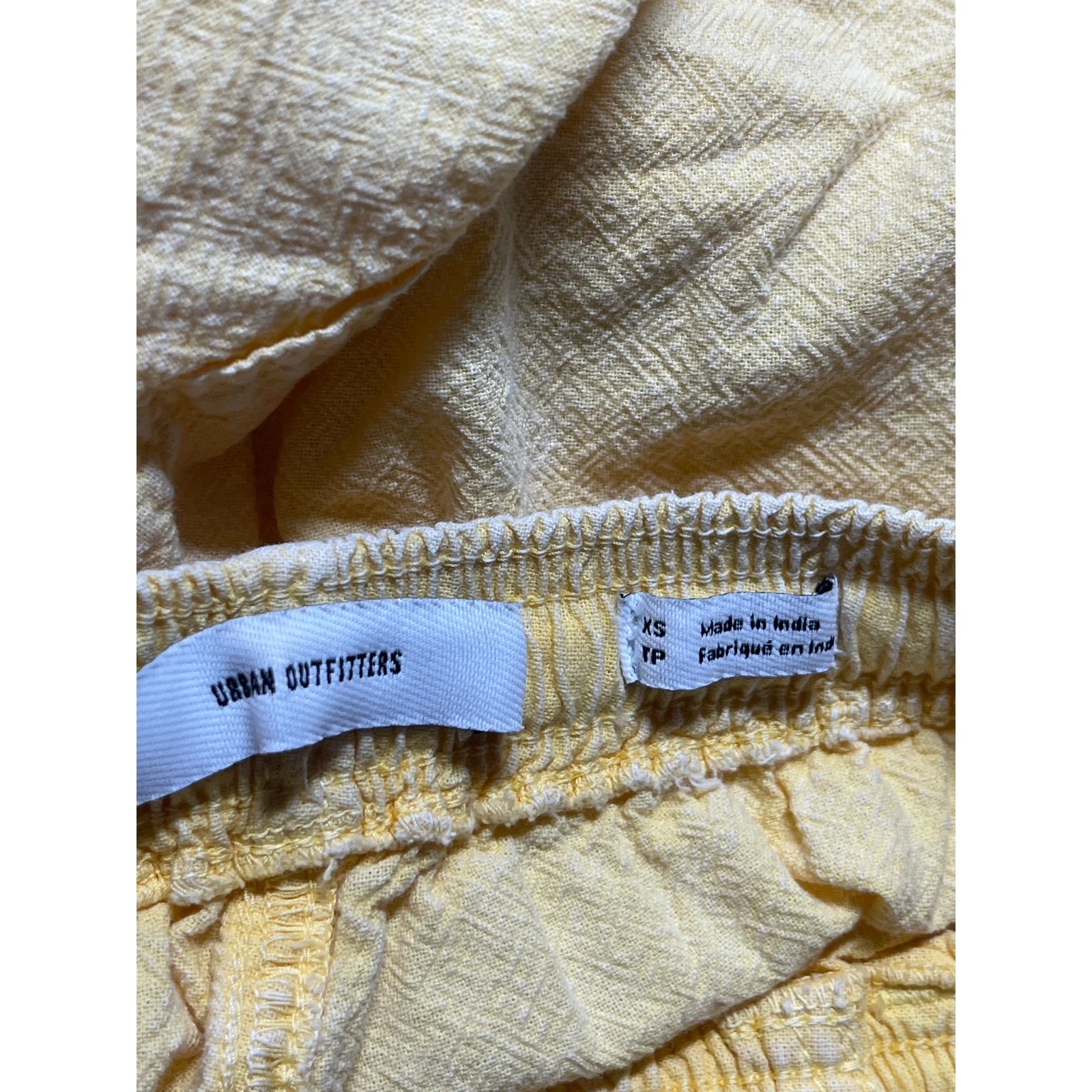 Urban Outfitters Womens Yellow High Rise Elastic Waist Casual Mom Shorts Size XS - Image 3