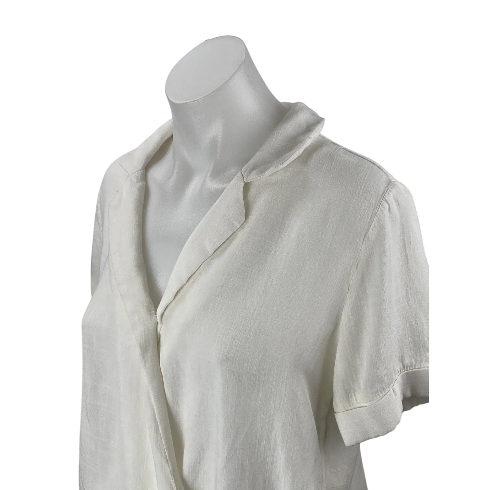 Vici Kienna Women's White Textured Drape V Neck Short Sleeve Wrap Blouse Top S - Image 2