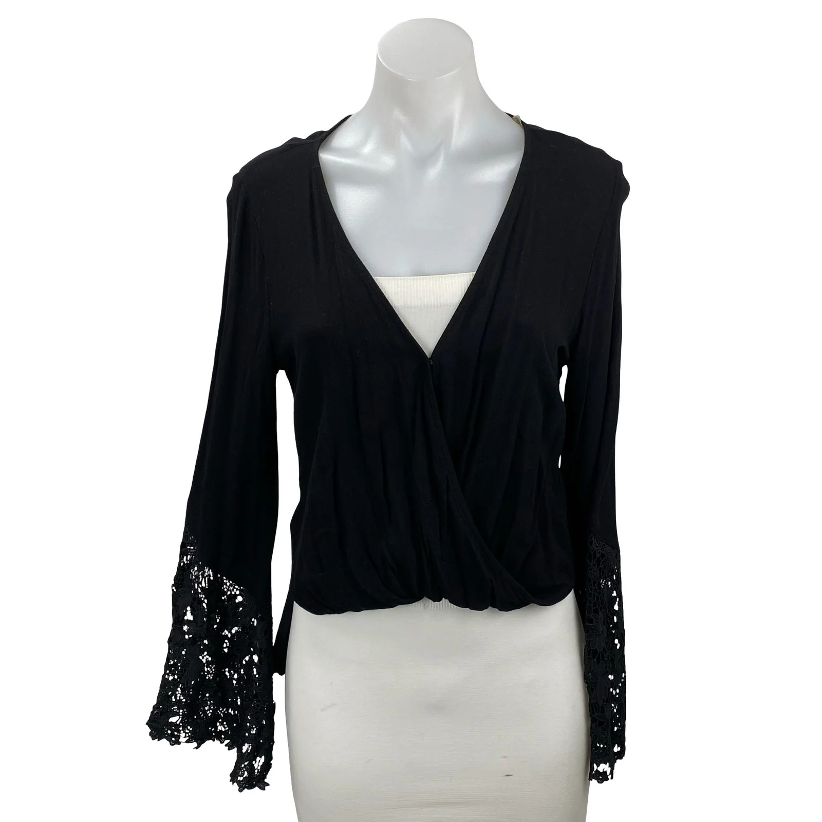 Vintage Havana Women's Black Long Sleeve Lace Trim V Neck Crop Wrap Blouse Top M