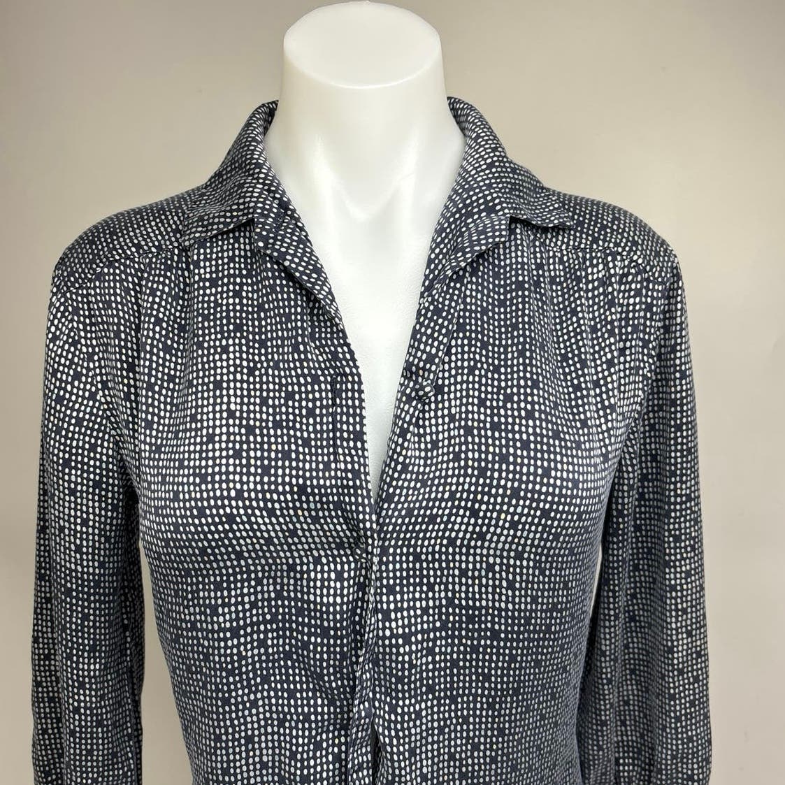 Vintage The Limited Gray 100% Silk Geometric Long Sleeve Button Up Shirt Dress 6 - Image 4