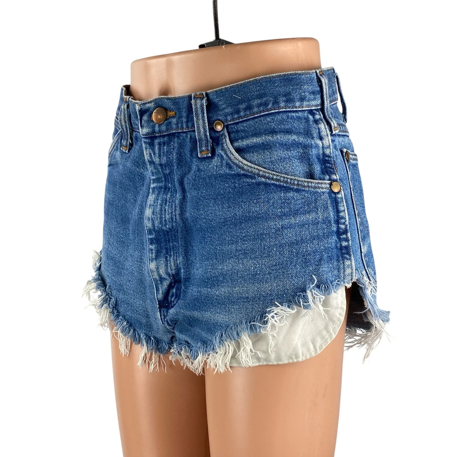 Wrangler Daisy Dukes Womens Blue Raw Frayed Hem High Rise Cutoff Denim Shorts 31 - Image 2