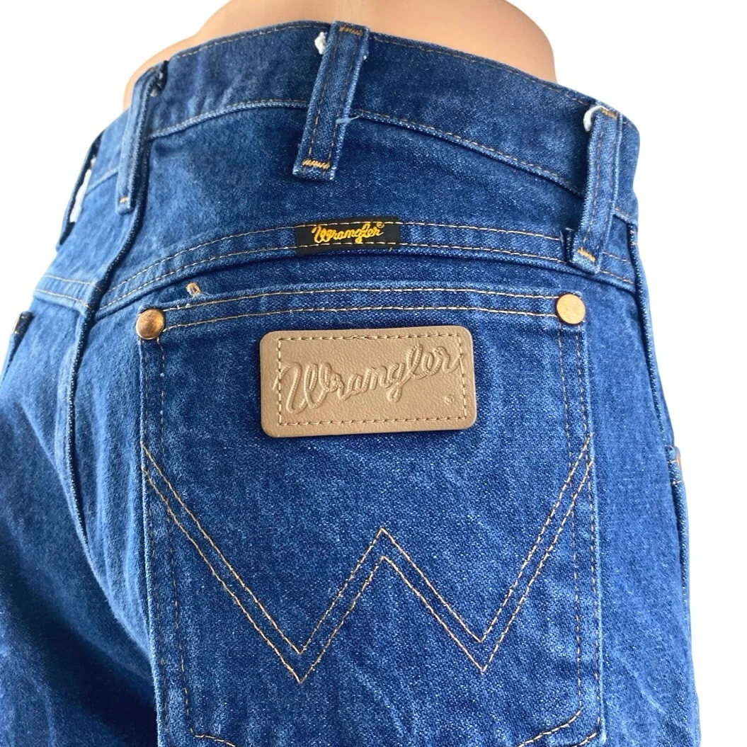 Wrangler Women's Blue High Waist Frayed Cut-Off Bermuda Denim Jeans Shorts 33x34 - Image 4