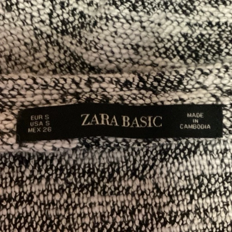 ZARA BASIC Gray Asymmetric Ruffled Hem Knit Mini Straight Pencil Skirt Size S - Image 4