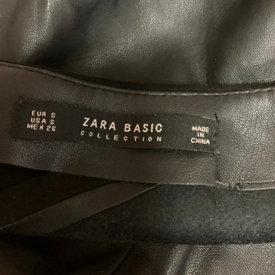 Zara Black Faux Leather Suede Chevron Pattern Side Zipper A-Line Mini Skirt Sz S - Image 4
