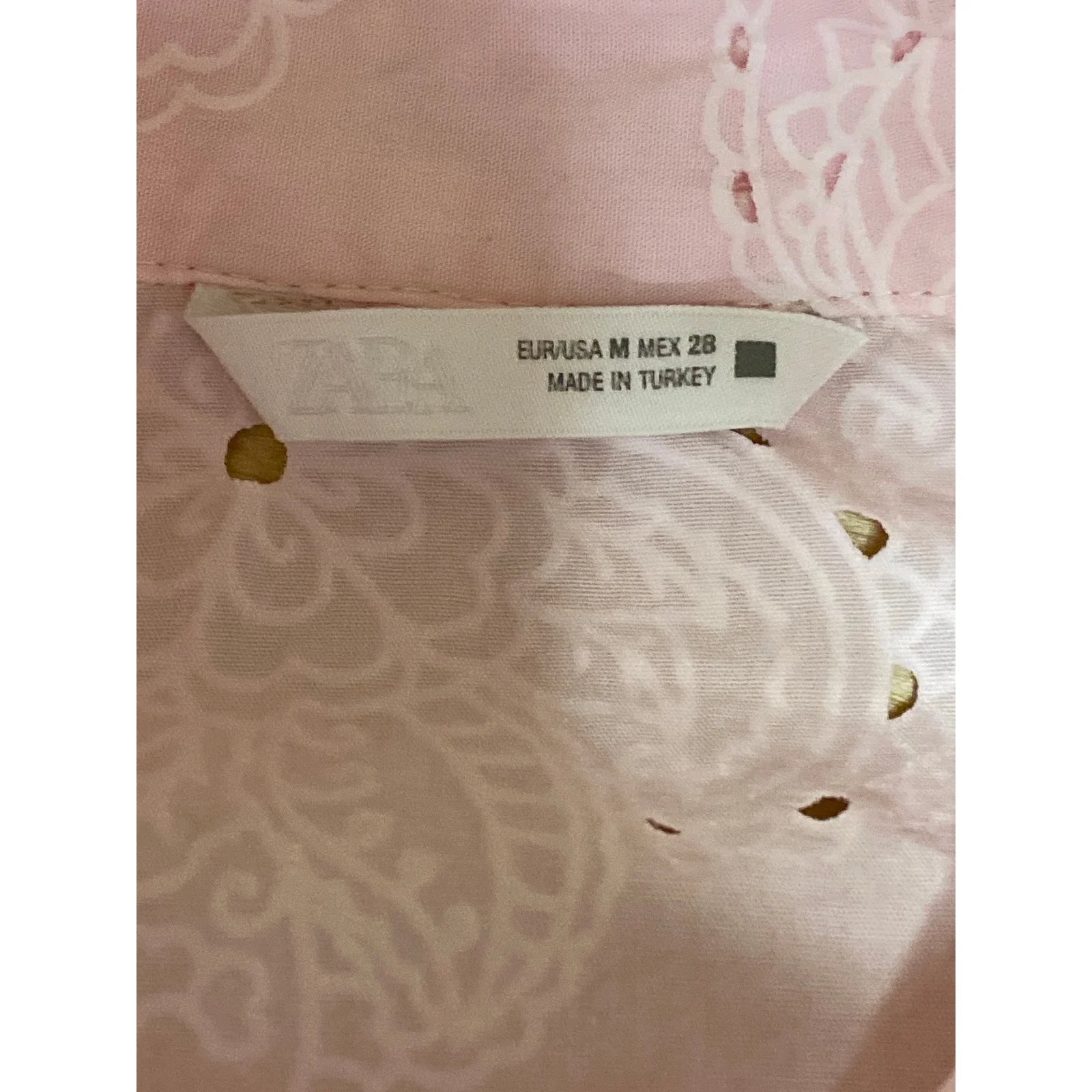 Zara Embroidery Hollow Out Pink Floral Eyelet Long Sleeve Button Up Blouse Top M - Image 5