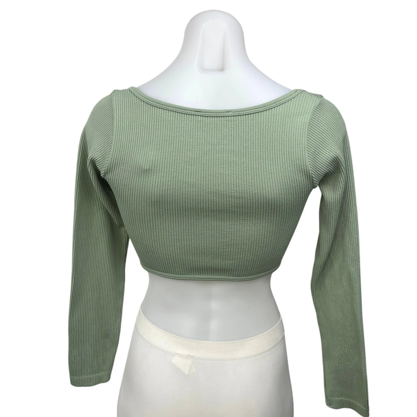 Zara Green Ribbed Knit Long Sleeve Scoop Neck Pointed Hem Crop Top Size XS/S - Image 2