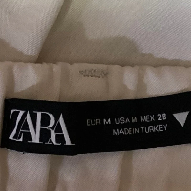 Zara White Gray High Waisted Belt Loop Pleated Front Pockets Mini Shorts Size M - Image 4