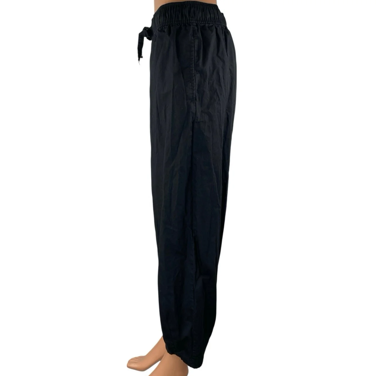 Zara Women's Black Drawstring High Waisted Straight Leg Cropped Pants Size M - Image 2