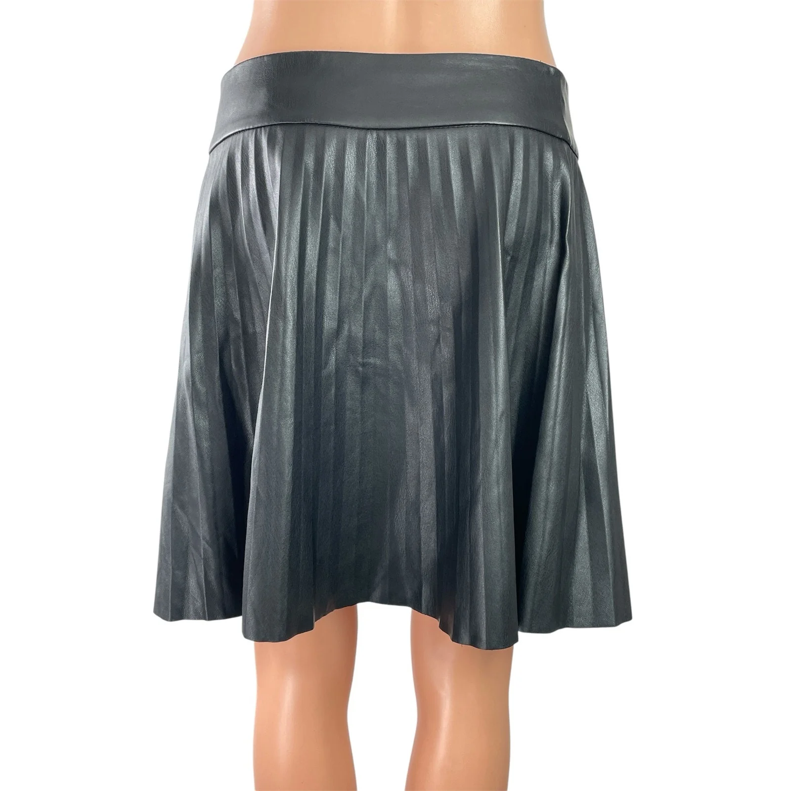 Zara Women's Black Faux Leather Button Down Pleated Low Rise Mini A-Line Skirt M - Image 3