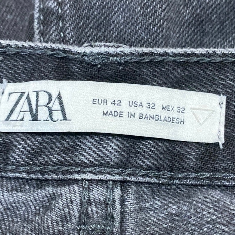 Zara Women's Black High Waisted Straight Tapered Leg Denim Jeans Pants Size 32 - Image 4