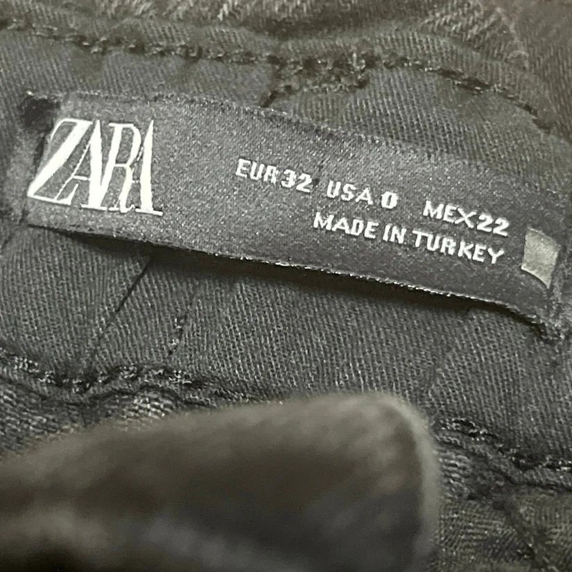 Zara Womens Black High Waisted Tapered Barrel Casual Cropped Denim Jeans Size 0 - Image 4