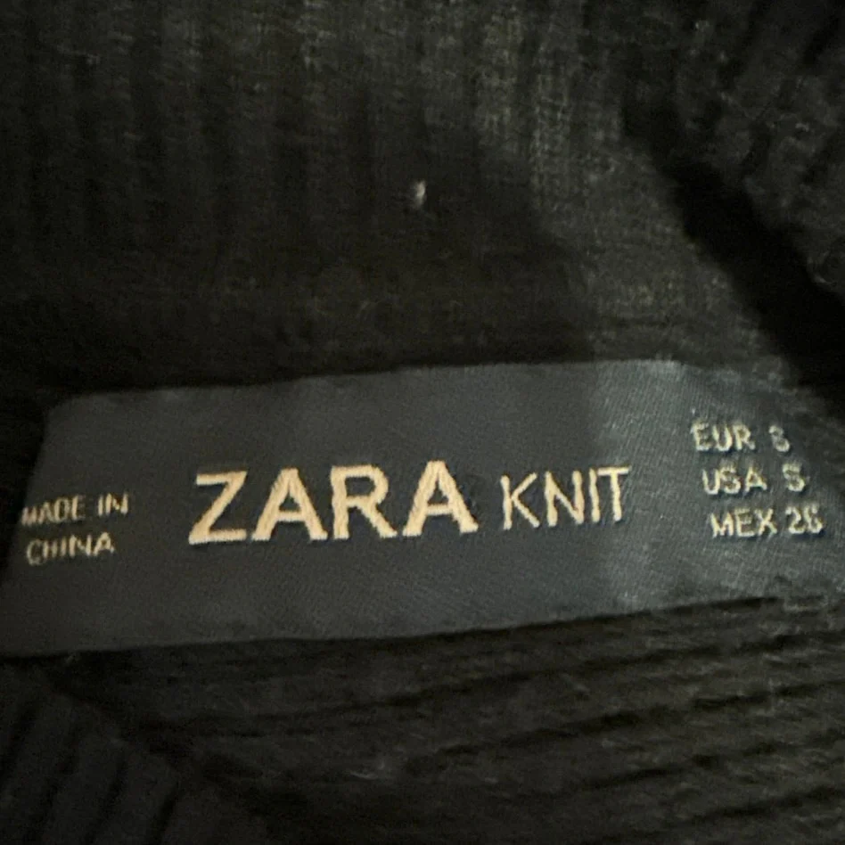 Zara Women's Black Rib Knit Mock Neck Dolman Long Sleeve Pullover Sweater Top S - Image 4