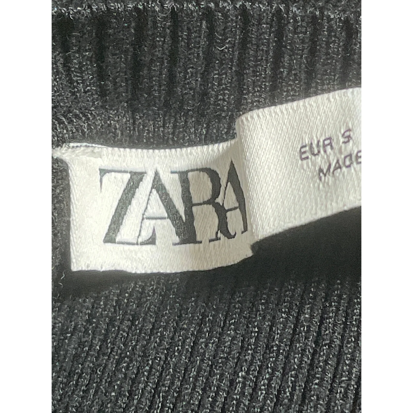 Zara Women's Black Ribbed Knit Mock Neck Sleeveless Slim Fit Crop Tank Top Sz S - Image 6