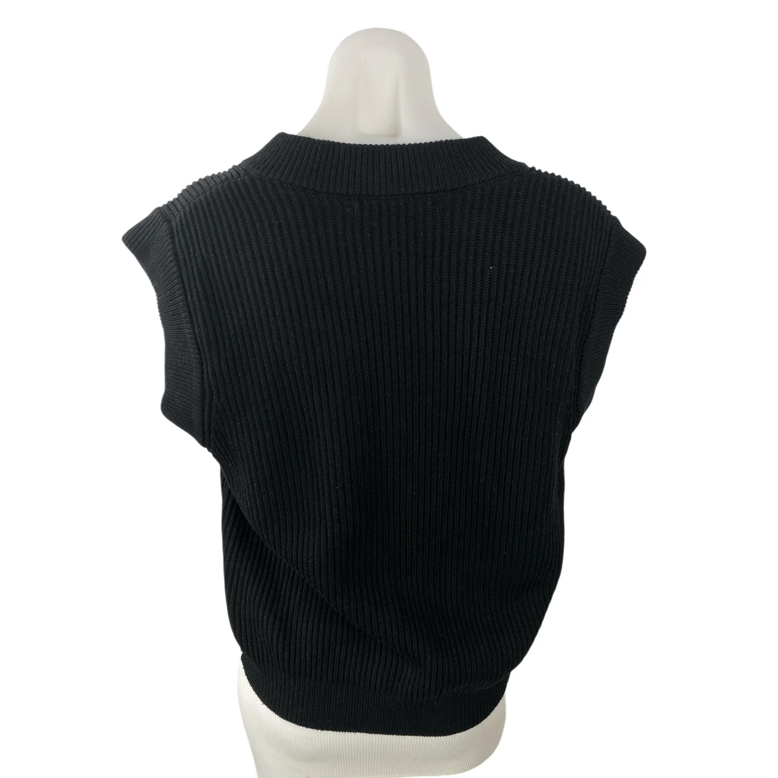Zara Women's Black Ribbed Knit V Neck Sleeveless Crop Sweater Vest Top Size M - Image 4