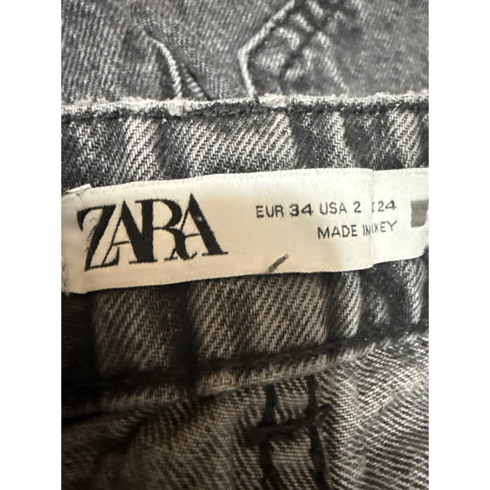 Zara Women's Black Washed Distressed High Waisted Straight Denim Jeans Size 2 - Image 4