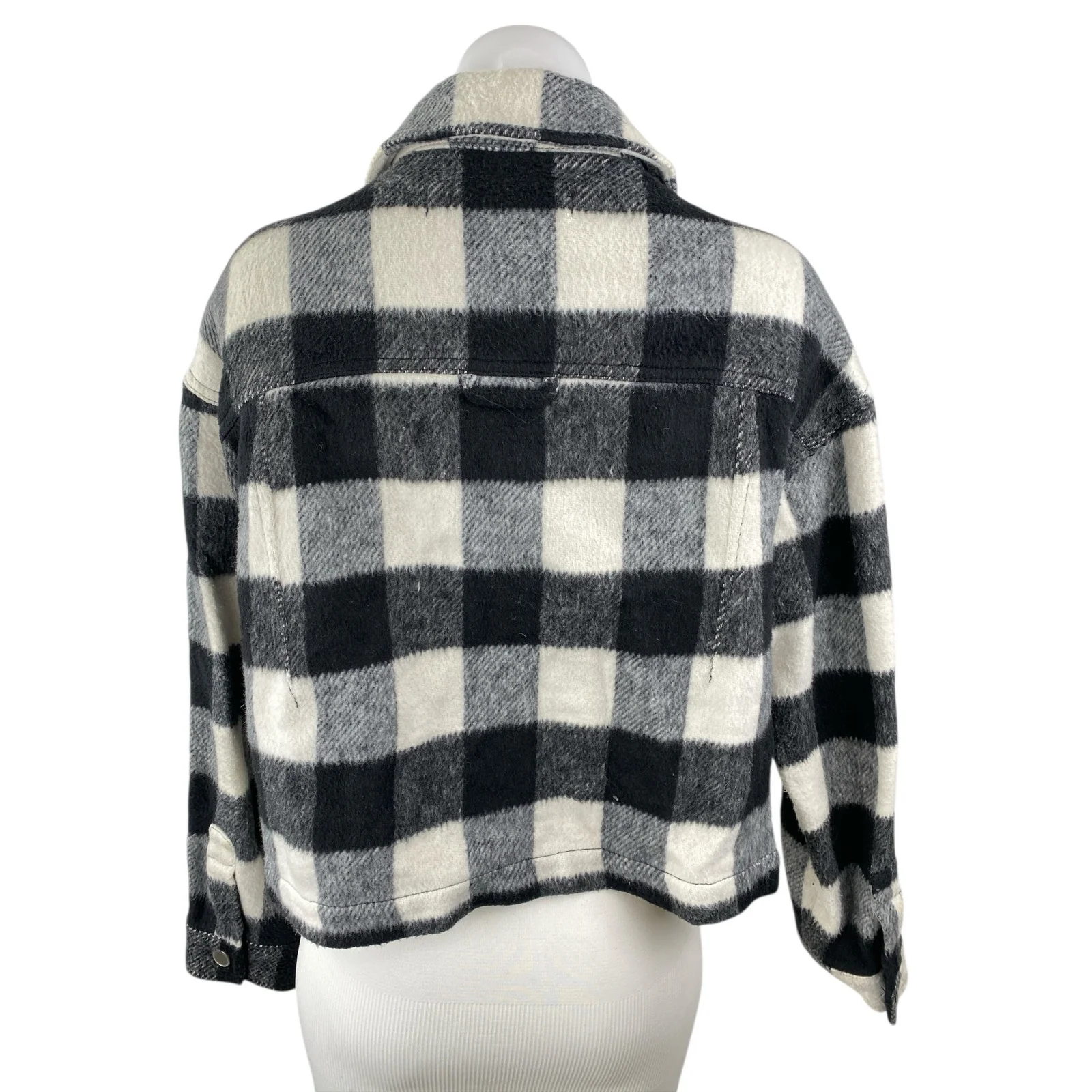 Zara Women's Black White Plaid Long Sleeve Cropped Shirt Jacket Shacket Size M - Image 2