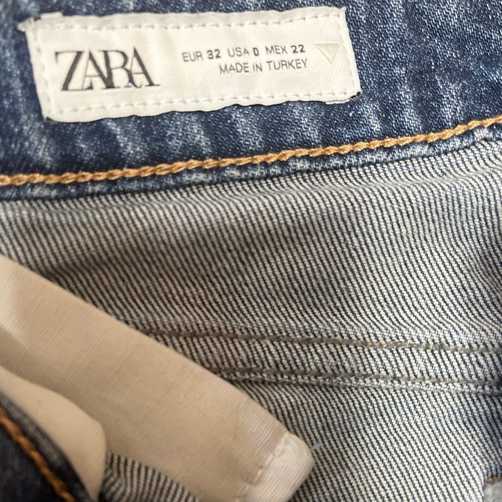 Zara Women's Blue Dark Wash Skinny Leg Mid Rise Slim Fit Denim Jeans Pants Sz 0 - Image 4