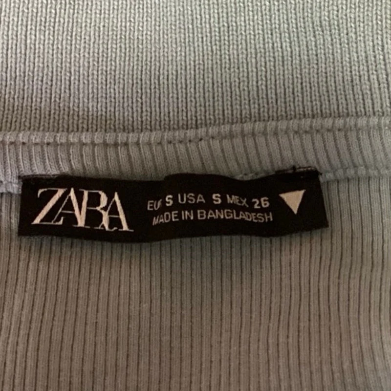 Zara Women's Blue Ribbed Knitted Collared V-Neck Short Sleeve Cropped Top Size S - Image 3