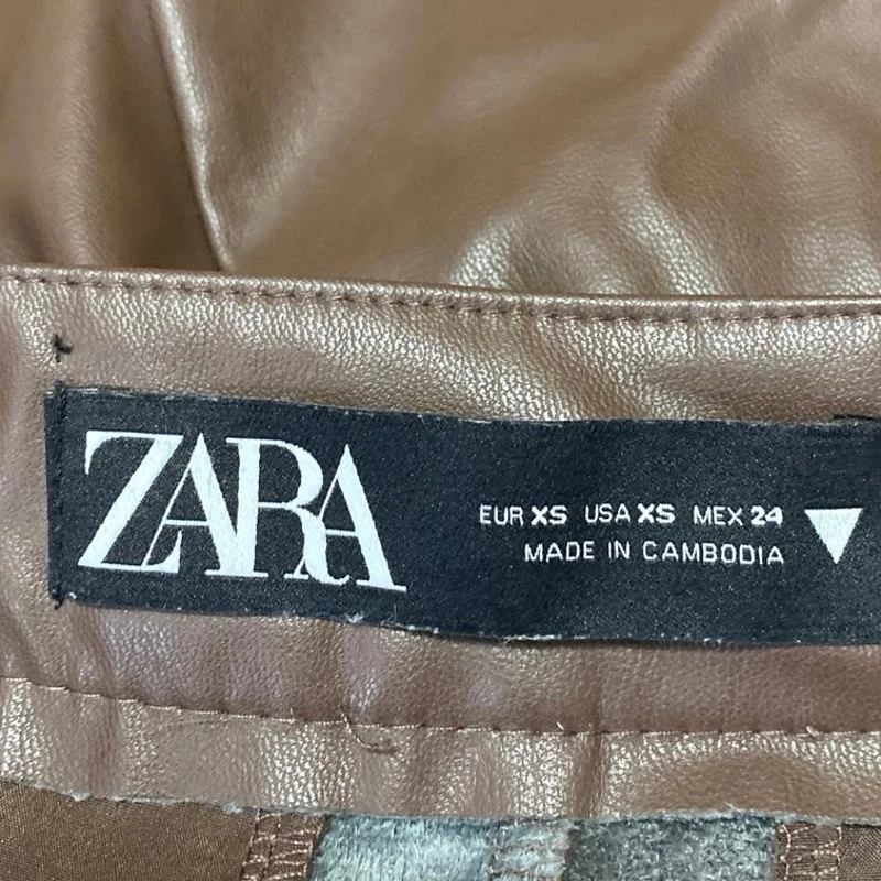 Zara Women's Brown Faux Vegan Leather Pleated High Waisted Wide Leg Shorts Sz XS - Image 4