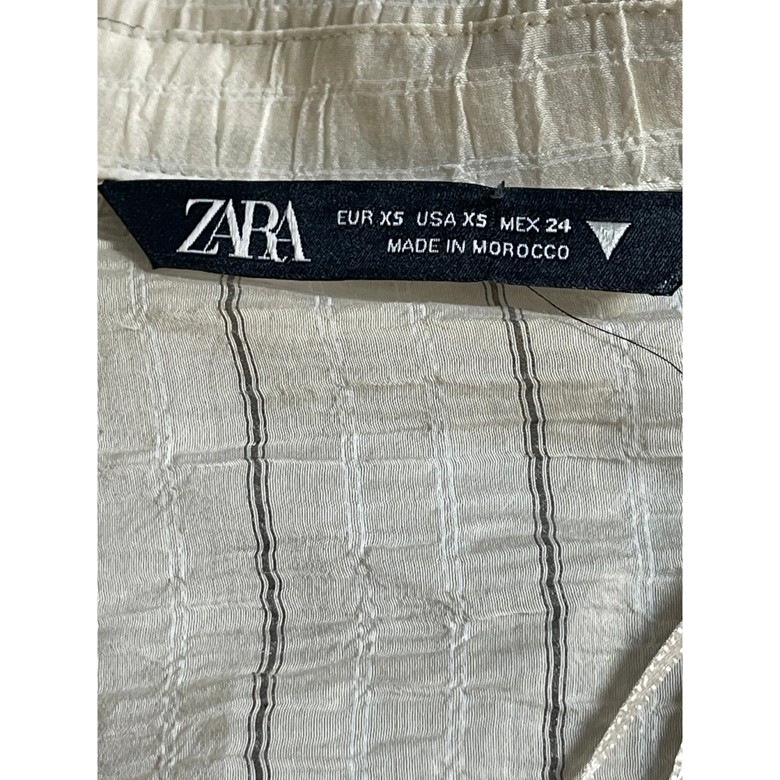 Zara Women's Cream Striped Crinkled Long Sleeve Cropped Blazer Shirt Top Size XS - Image 3