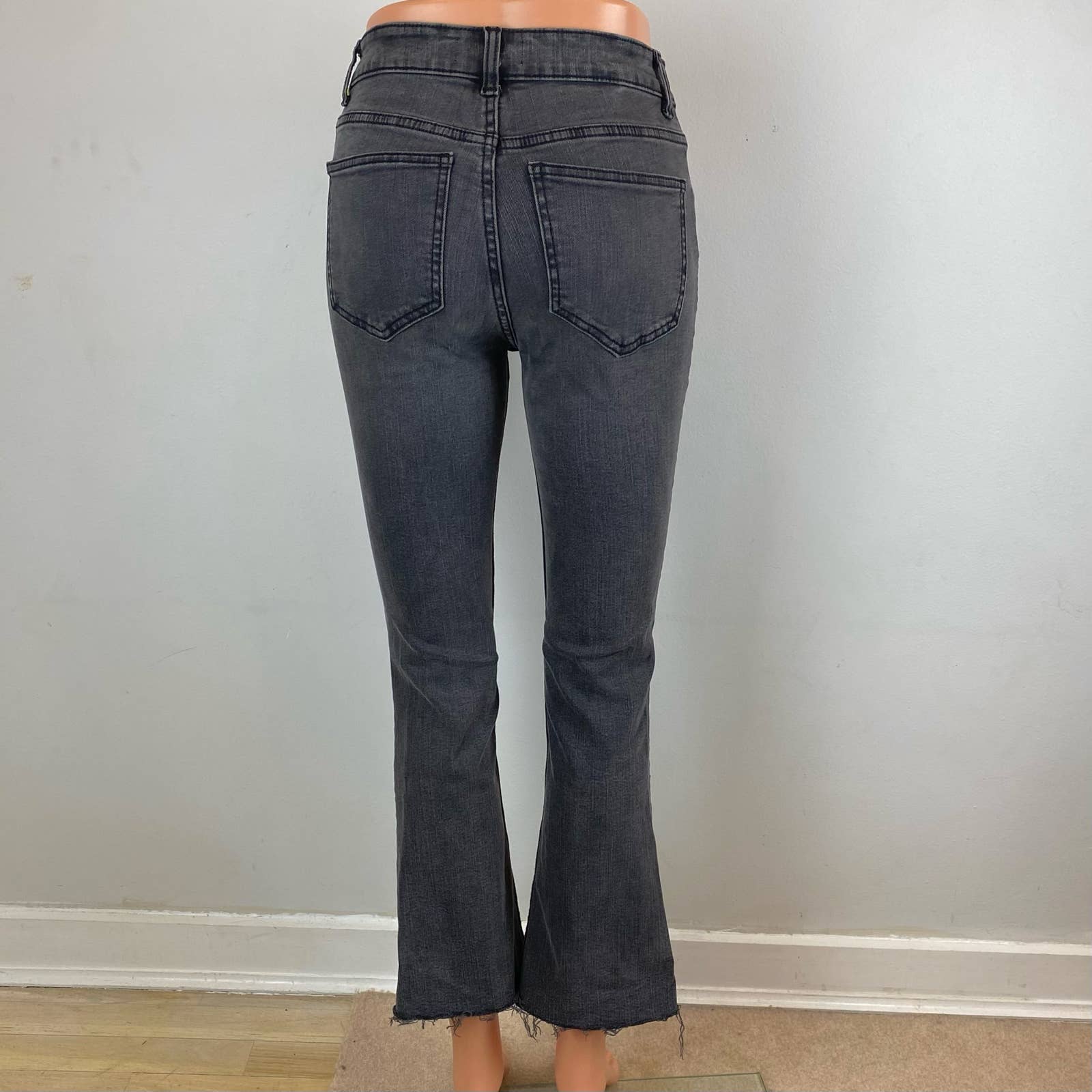 Zara Womens Denim Jeans - High Rise Slim Straight Flare Bottoms - Stretch - Gray Wash- Raw Hem - Size 2 - Image 4