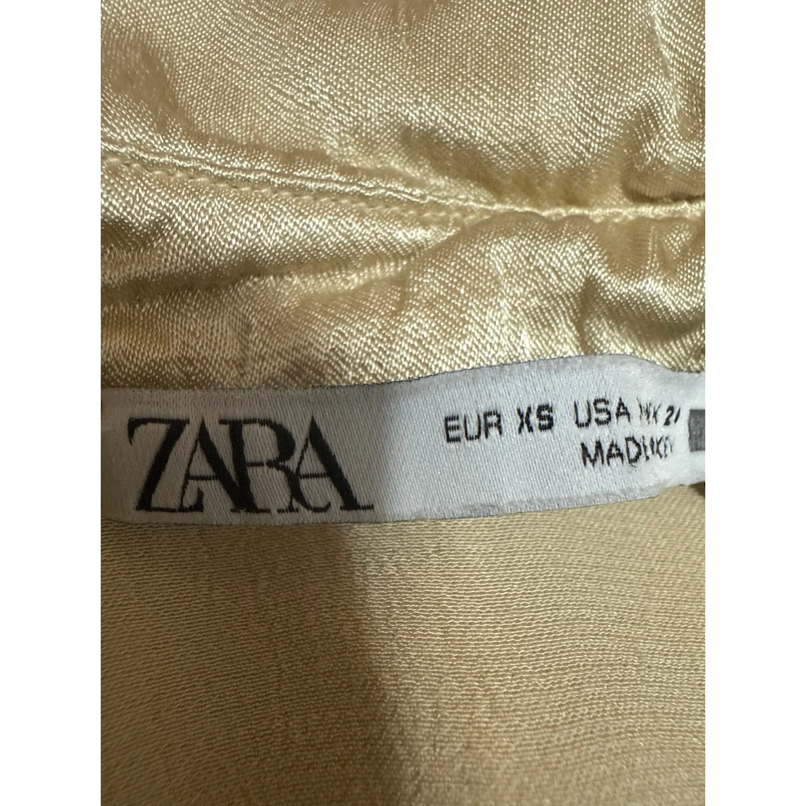 Zara Women's Gold Yellow Silk Satin Long Sleeve Button Down Shirt Top Size XS - Image 3